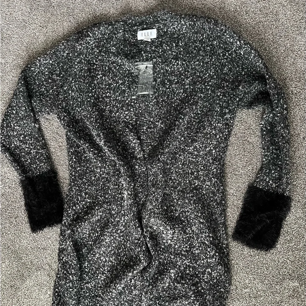 Elle Cardigan. Sz. Small - Picture 5 of 6